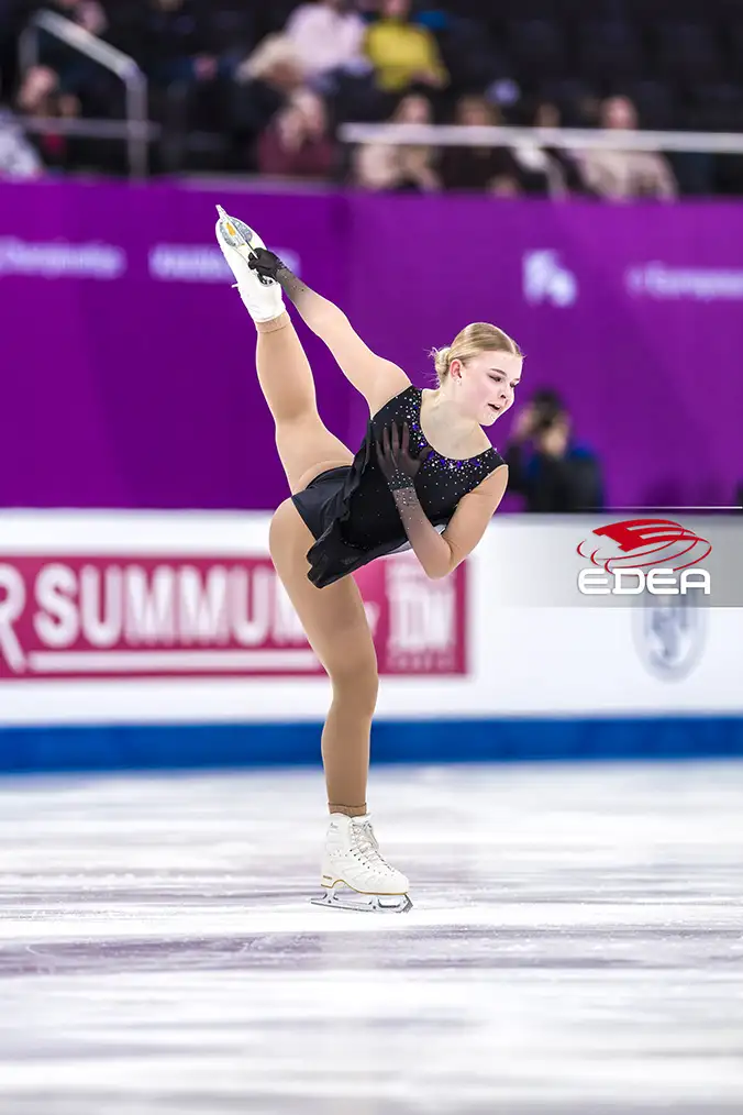 Ice Gallery Skates U.S.